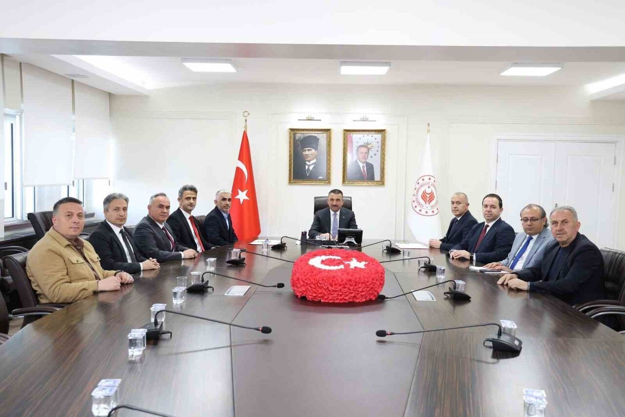 ZONGULDAK'A EĞİTİM YATIRIMI: KARAPINAR ANAOKULU İÇİN PROTOKOL İMZALANDI