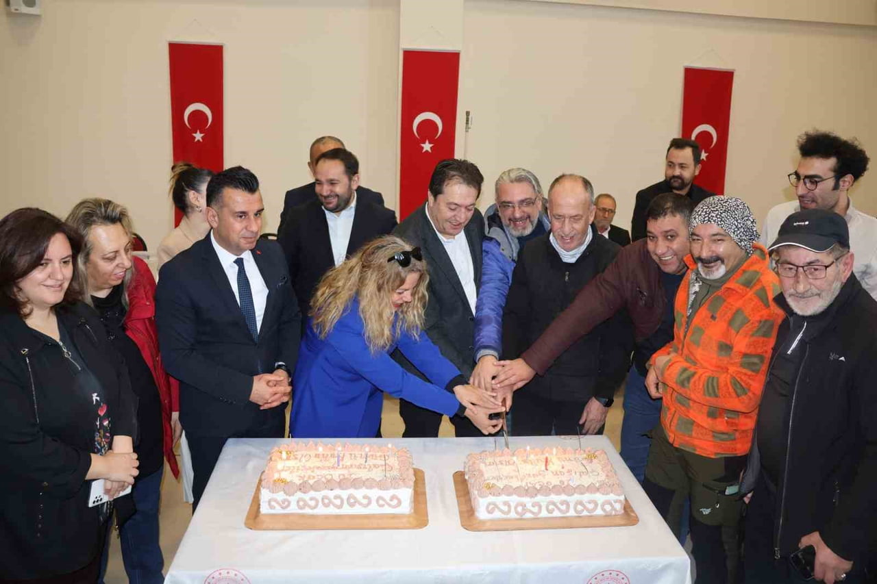 10 OCAK ÇALIŞAN GAZETECİLER GÜNÜ DOLAYISIYLA AİLE VE SOSYAL HİZMETLER ERZURUM İL MÜDÜRLÜĞÜ...