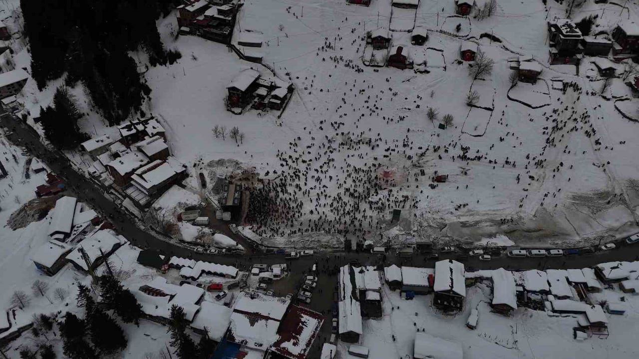 18. ÇAMLIHEMŞİN AYDER KARDAN ADAM KIŞ FESTİVALİ BAŞLADI. KAR VE EĞLENCE DOLU ETKİNLİKLERLE...
