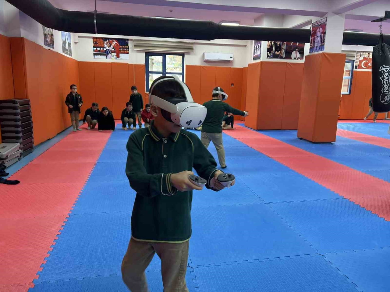 19 MAYIS İLKOKULU ÖĞRENCİLERİ BAHÇEŞEHİR GENÇLİK MERKEZİ’NDE AĞIRLANDI.