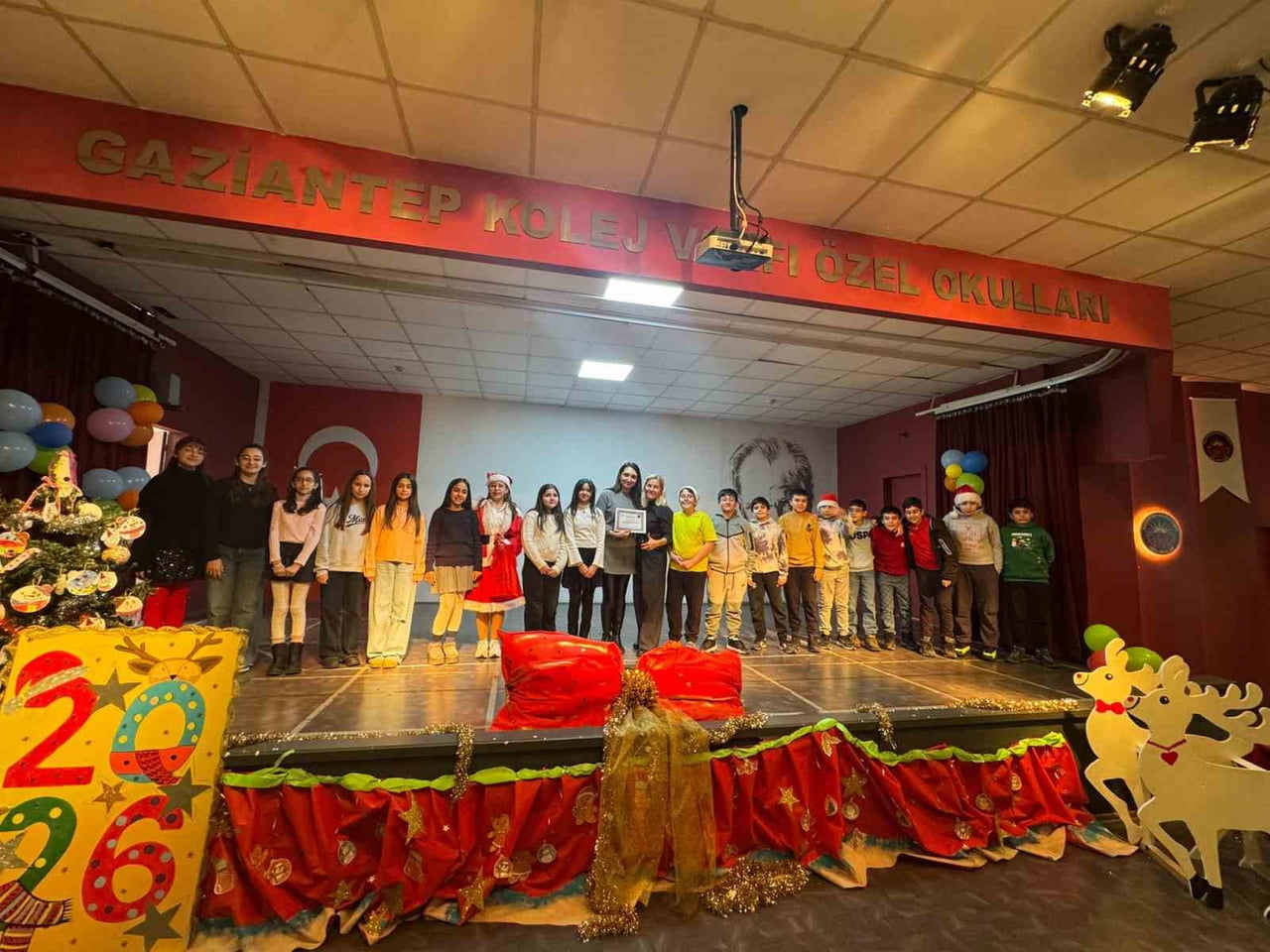 2025 YILINI UĞURLAYIP 2026 YILINI KARŞILAMAYAN GAZİANTEP KOLEJ VAKFI ÖZEL ORTAOKULU ÖĞRENCİLERİ...