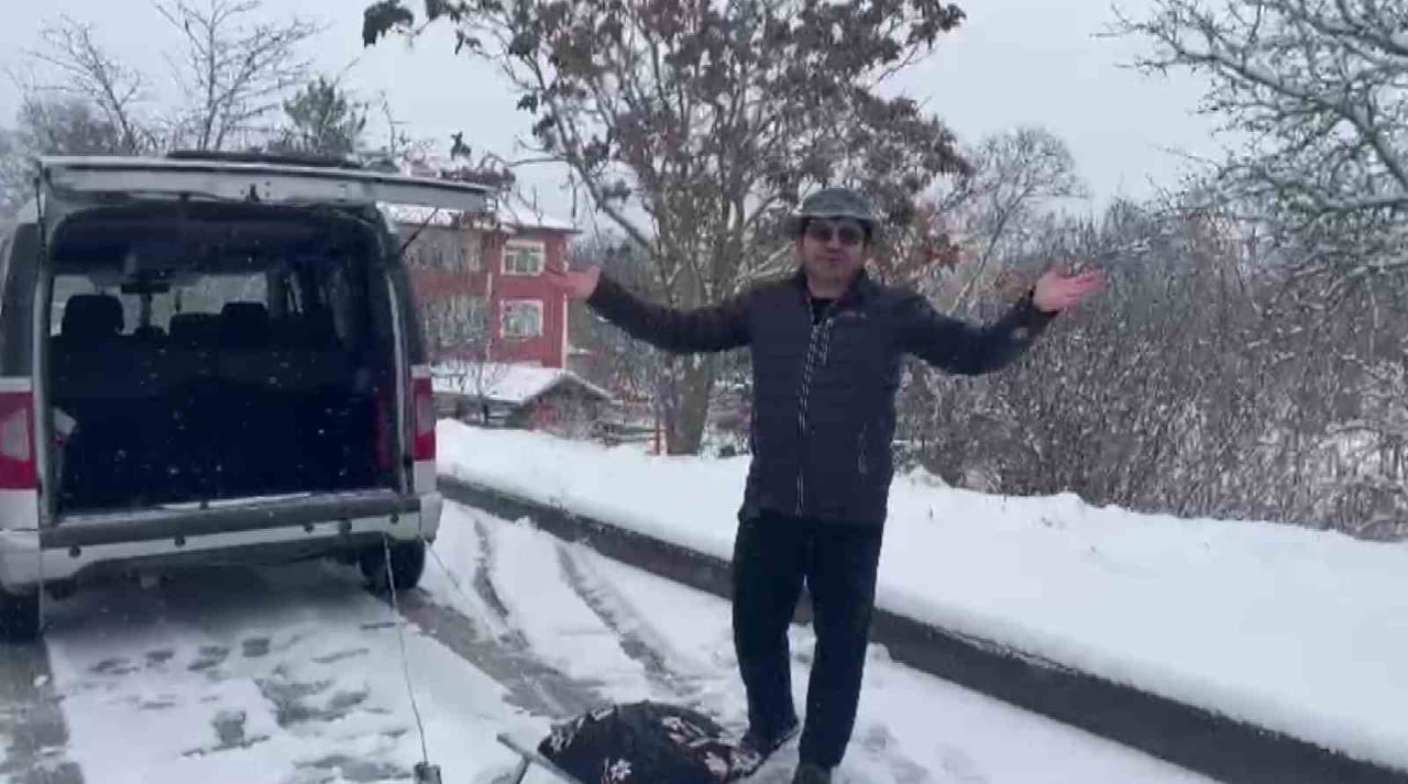 2026 YILININ İLK GÜNÜNDE KAR YAĞIŞINI RENKLİ BİR ŞEKİLDE KUTLADIKLARINI ANLATAN HÜSEYİN ÇALIŞKAN...