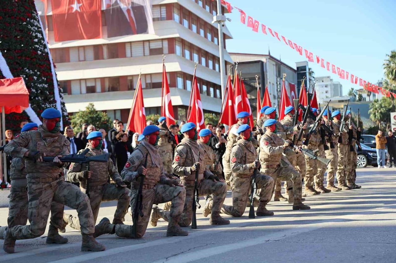 ADANA'NIN DÜŞMAN İŞGALİNDEN KURTULUŞUNUN 104. YIL DÖNÜMÜ ETKİNLİKLERLE KUTLANDI. JANDARMA GENEL...