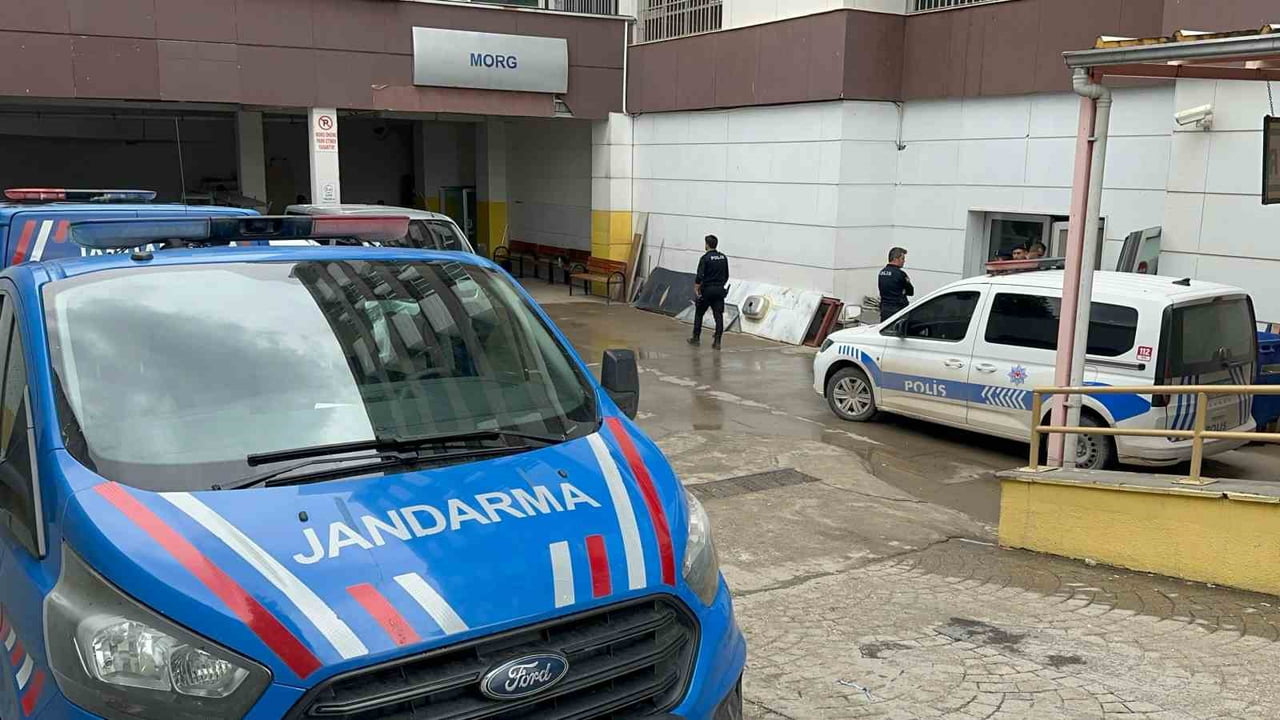 ADIYAMAN’DA YÖNETİCİSİ OLDUĞU BİNANIN ÇATISINDAN DÜŞEN KİŞİ HAYATINI KAYBETTİ.