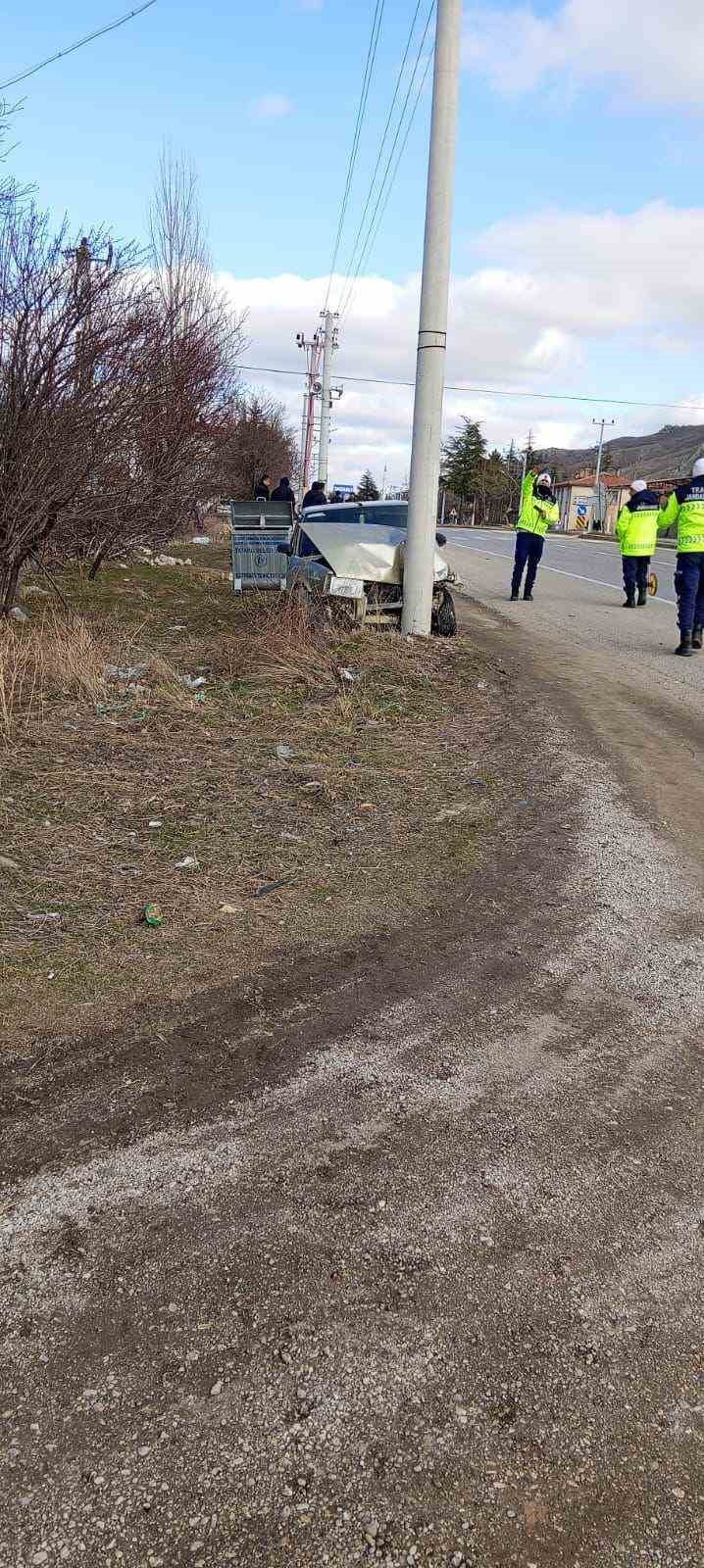 AFYONKARAHİSAR'DA OTOMOBİLİN MOPETE ÇARPMASI SONUCU MEYDANA GELEN TRAFİK KAZASINDA ANNE HAYATINI...