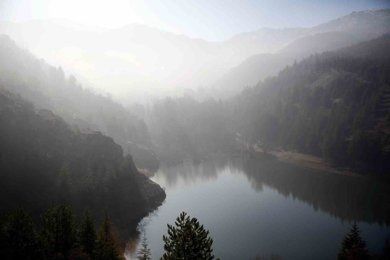 AFYONKARAHİSAR'IN SİMGESİ KARAHİSAR KALESİ İLE BİRLİKTE KENTİN FARKLI NOKTALARINDAN ÇEKİLEN SİS...