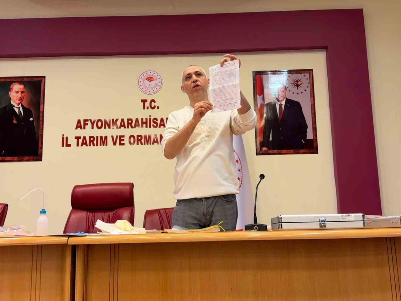 AFYONKARAHİSAR TARIM VE ORMAN İL MÜDÜRLÜĞÜNDEKİ 44 PERSONELE HİZMET İÇİ EĞİTİM...