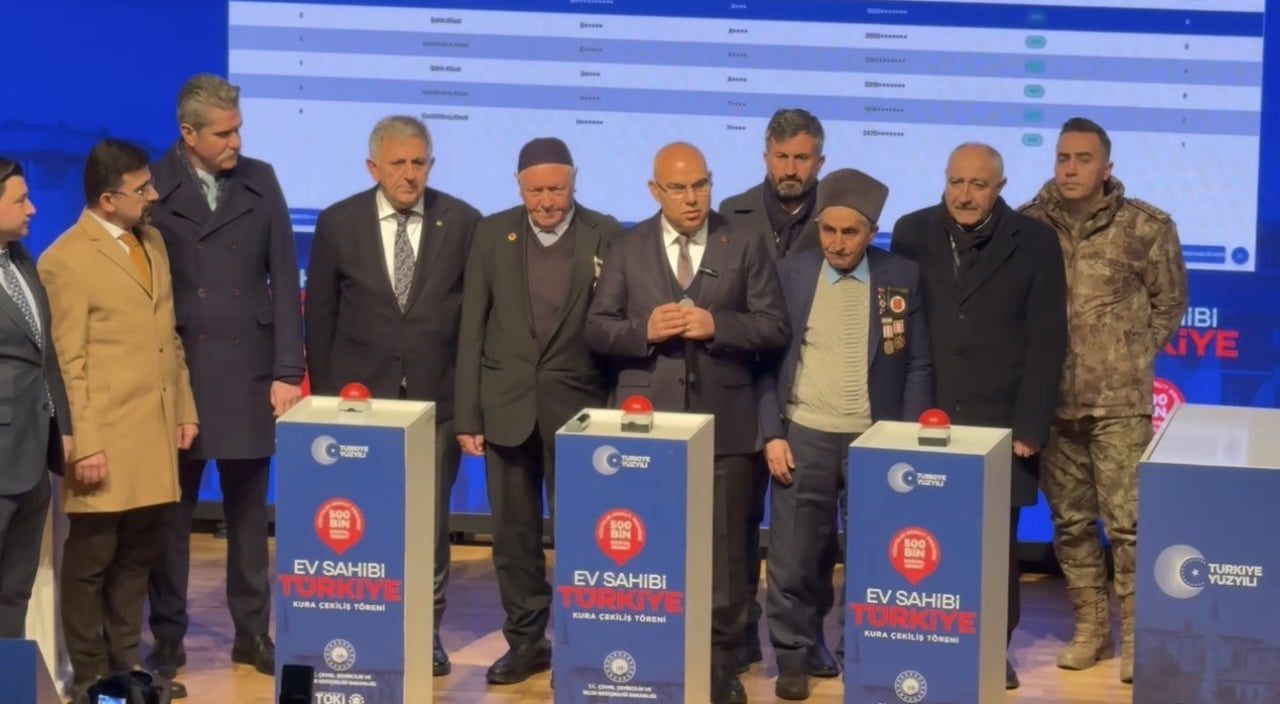 AĞRI'DA YÜZYILIN KONUT PROJESİ KAPSAMINDA İNŞA EDİLECEK 2 BİN 840 SOSYAL KONUT İÇİN NOTER...