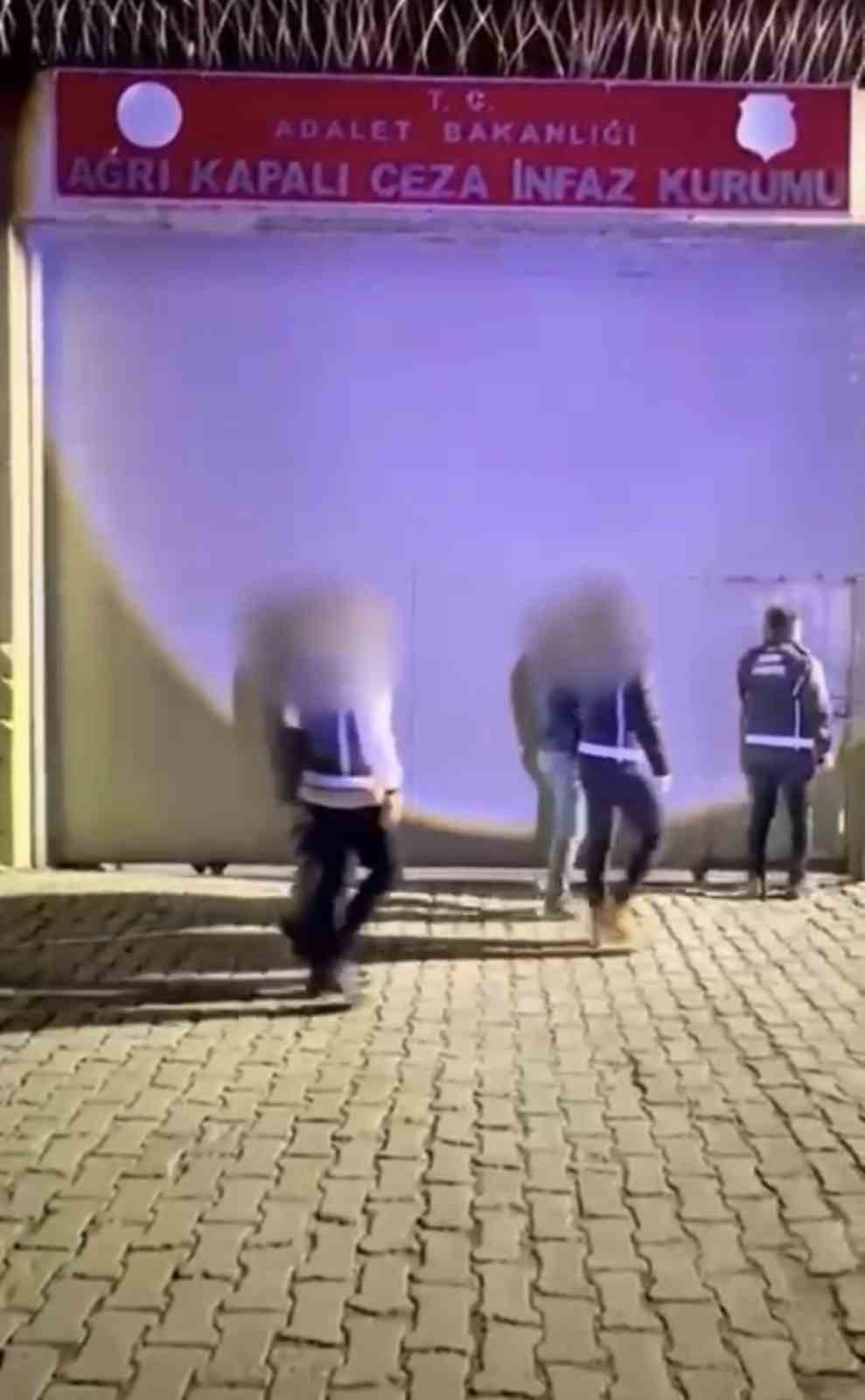 AĞRI’DA ARANAN 5 ŞÜPHELİ YAKALANDI