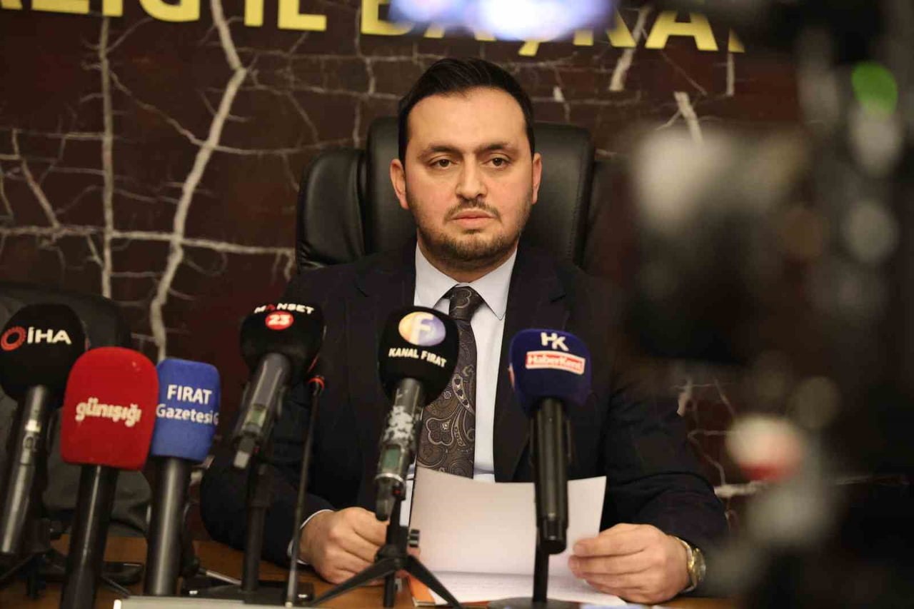 AK PARTİ ELAZIĞ İL BAŞKANI SENCER SELMANOĞLU, PARTİLERİNİN ELAZIĞ’DAKİ ÜYE SAYISININ 8 BİN 271...