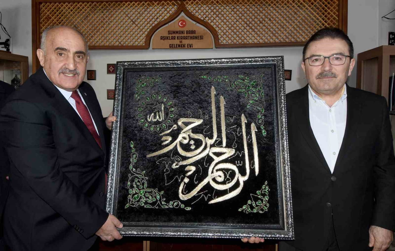 AK PARTİ ERZURUM MİLLETVEKİLİ SELAMİ ALTINOK, ERZURUM KENT KONSEYİ BAŞKANI HÜSEYİN TANFER, KENT...