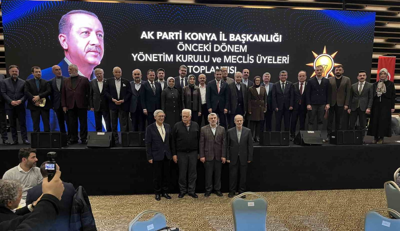 AK PARTİ KONYA İL BAŞKANLIĞI TARAFINDAN ÖNCEKİ DÖNEM YÖNETİM KURULU VE MECLİS TOPLANTISI...