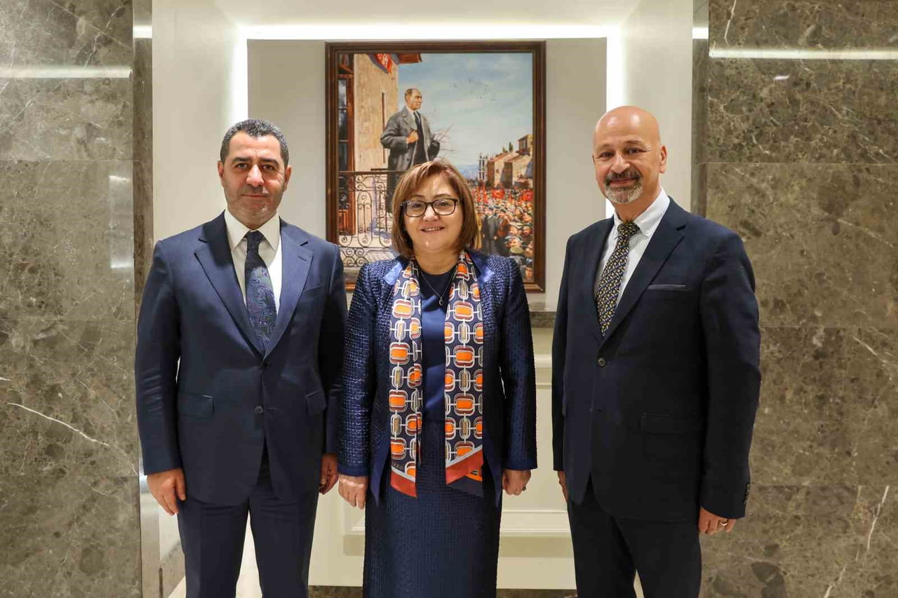 AK PARTİ MİLLETVEKİLİ BOZGEYİK: “GAZİANTEP, TÜRKİYE YÜZYILININ YILDIZI OLACAK”