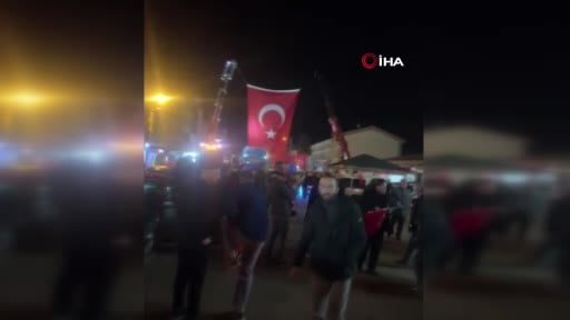 AK Parti ve MHP'den Türk bayrağına destek etkinliği