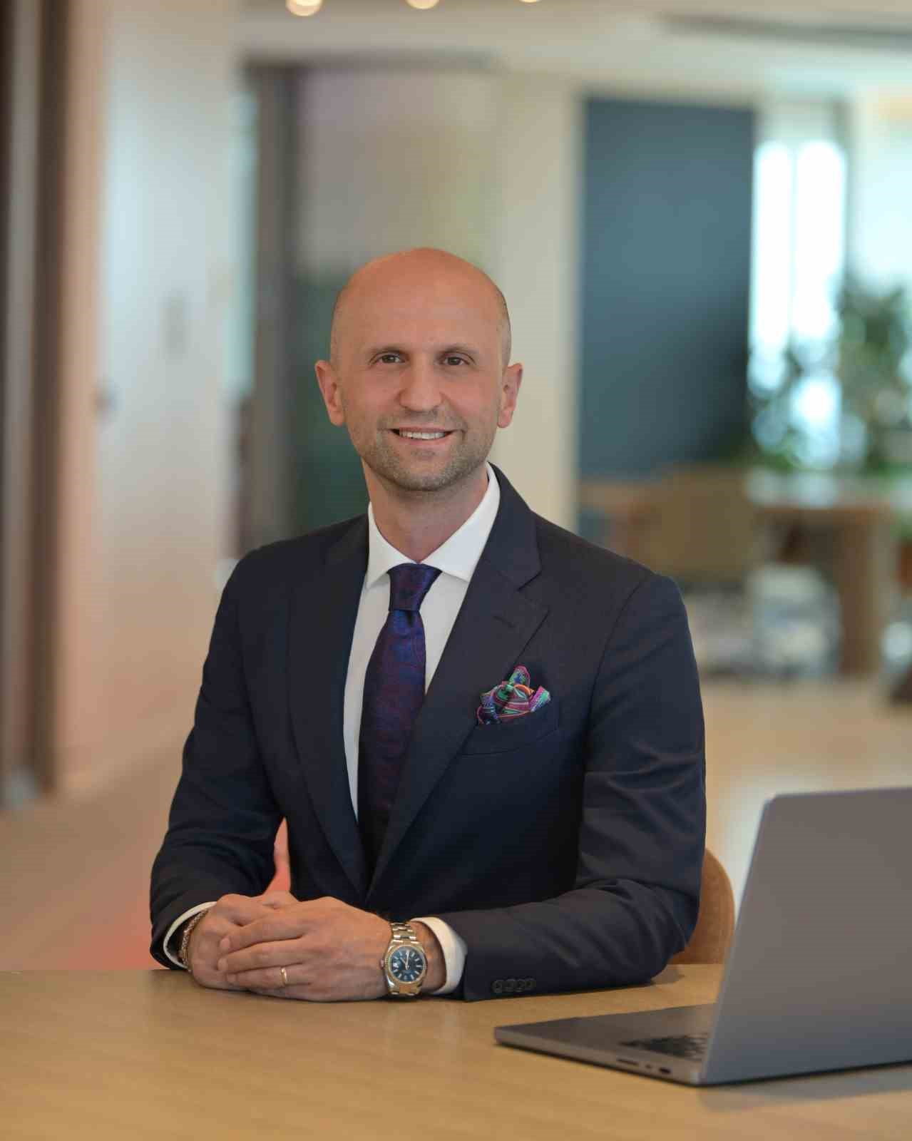 AKBANK KOBİ BANKACILIĞI GENEL MÜDÜR YARDIMCISI ALPER BEKTAŞ,