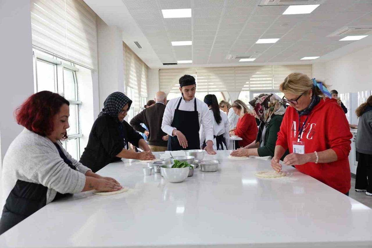 ALANYA ALAADDİN KEYKUBAT ÜNİVERSİTESİ (ALKÜ) TARAFINDAN HİÇ ÜNİVERSİTE DENEYİMİ YAŞAMAMIŞ 40-60...