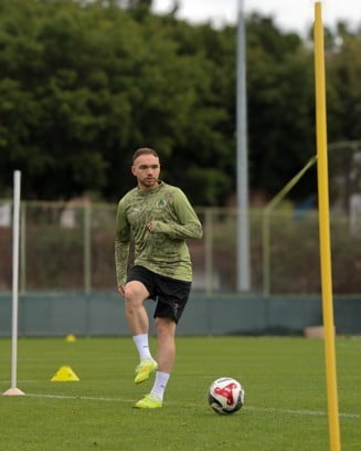 ALANYASPOR, DEVRE ARASI HAZIRLIKLARINA DEVAM EDİYOR. TURUNCU-YEŞİLLİ EKİP, TEKNİK DİREKTÖR JOAO...