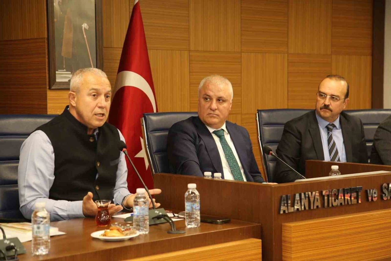 ALTSO AYLIK OLAĞAN MECLİS TOPLANTISI GERÇEKLEŞTİRİLDİ. TOPLANTIN  KONUKLARI ALANYA BELEDİYE...