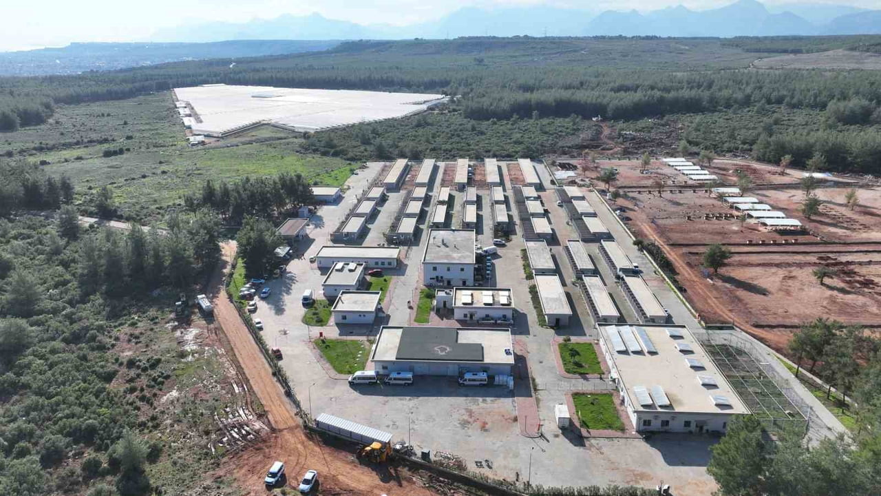 ANTALYA BÜYÜKŞEHİR BELEDİYESİ SOKAK HAYVANLARI GEÇİCİ BAKIMEVİ VE REHABİLİTASYON MERKEZİ, 2025...