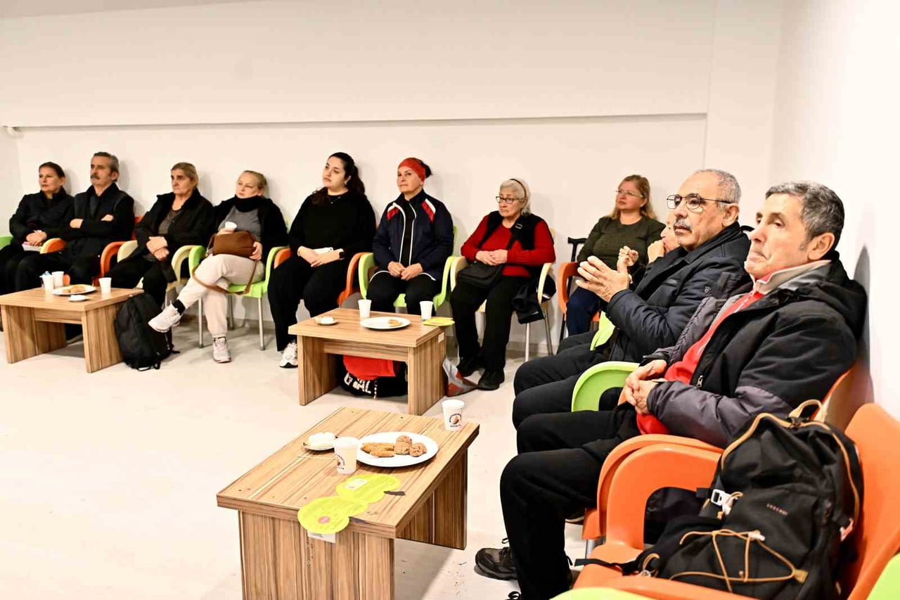 ANTALYA’DA MURATPAŞA BELEDİYESİ, PARKİNSON HASTALIĞININ İLK EVRESİNDEKİ BİREYLERİN YAŞAM...