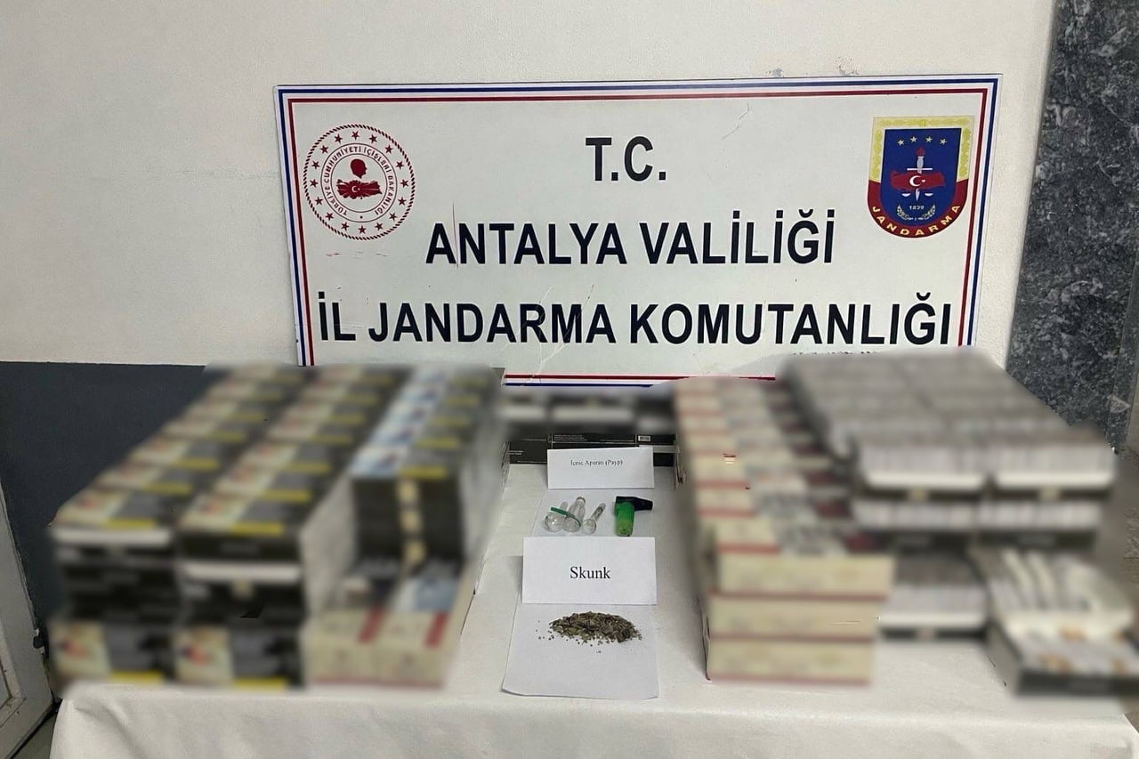 ANTALYA İL JANDARMA KOMUTANLIĞI EKİPLERİNCE MANAVGAT İLÇESİNDE DÜZENLENEN UYUŞTURUCU OPERASYONUNDA...