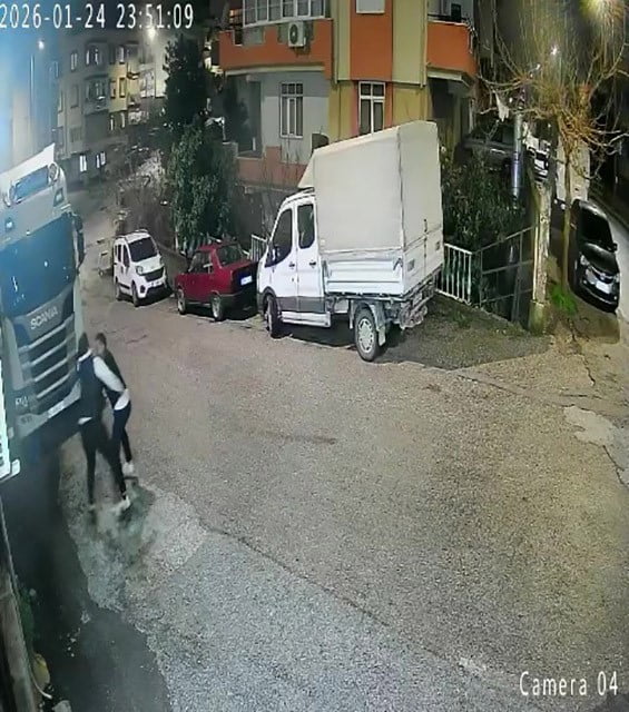 ANTALYA’NIN MANAVGAT İLÇESİNDE AYNI OTELDE ÇALIŞAN VE BİRLİKTE ALKOL ALAN 2 ARKADAŞ ARASINDA ÇIKAN...