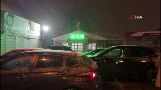 Arnavutköy’de kar yağışı tekrar başladı