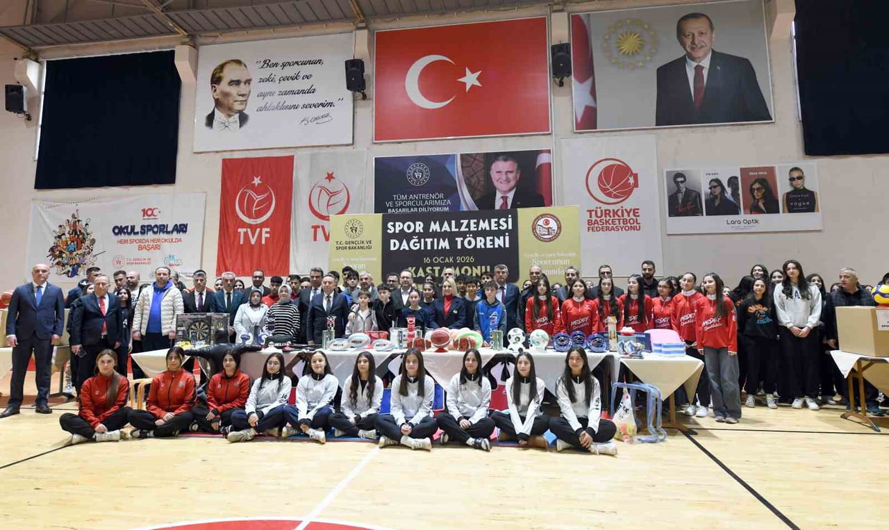 ASTAMONU VALİLİĞİ ÖNCÜLÜĞÜNDE GENÇLİK VE SPOR İL MÜDÜRLÜĞÜ TARAFINDAN SPOR KULÜPLERİNE VE OKUL...