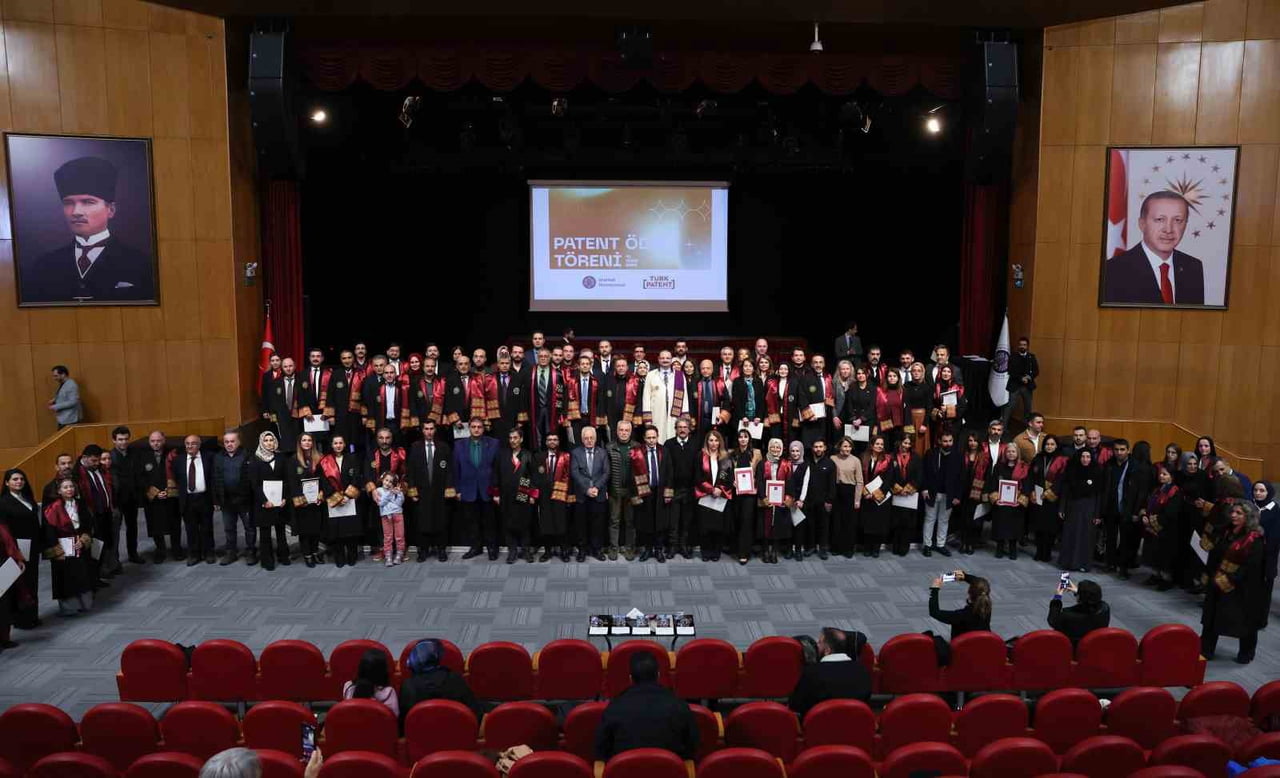 ATATÜRK ÜNİVERSİTESİ, 2025 YILINDA GERÇEKLEŞTİRDİĞİ PATENT ÖDÜL TÖRENİ İLE BİLİM, TEKNOLOJİ VE...