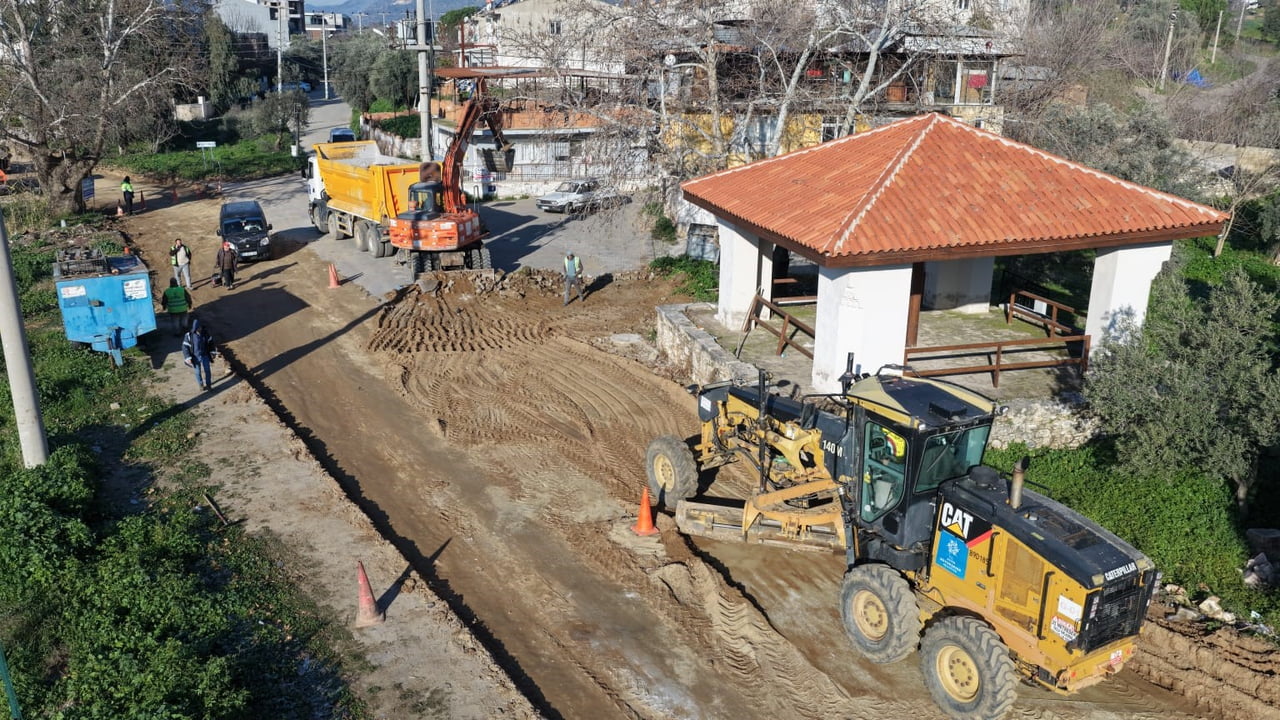 AYDIN'IN EFELER İLÇESİ KEMER MAHALLESİ TURGUT ÖZAL BULVARI'NDA AYDIN BÜYÜKŞEHİR BELEDİYESİ...
