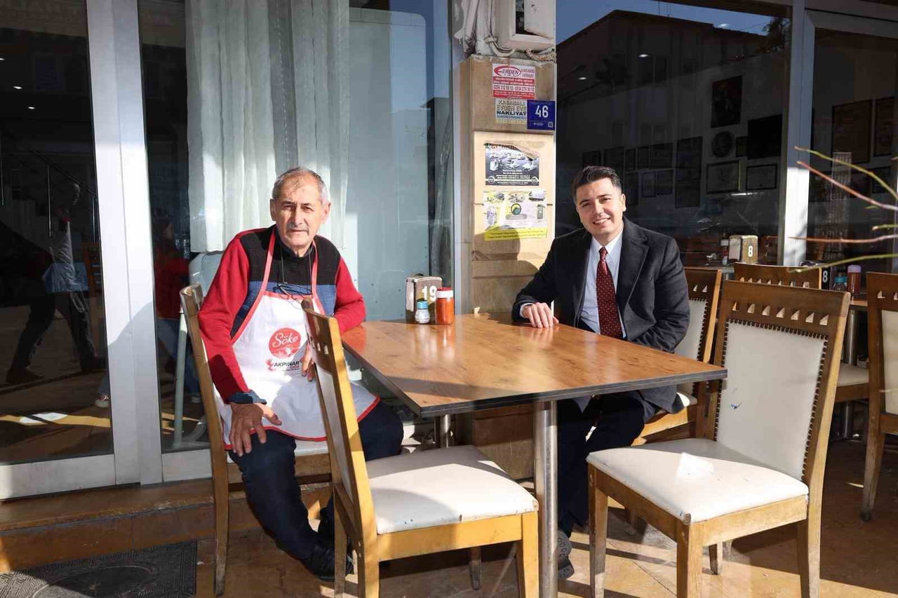 AYDIN'IN KARACASU İLÇESİNDE KAYMAKAM MEHMET GÜNDOĞDU, İLÇE MERKEZİNDE FAALİYET GÖSTEREN ÇARŞI...