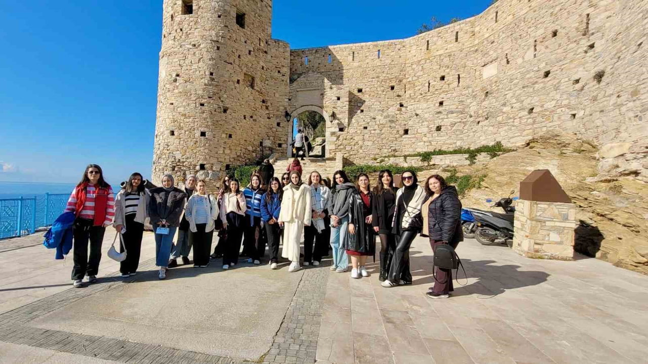 AYDIN'IN SULTANHİSAR İLÇESİNDEKİ KYK YURDUNDA KALAN ÜNİVERSİTE ÖĞRENCİLERİ, SINAVLARIN ARDINDAN...