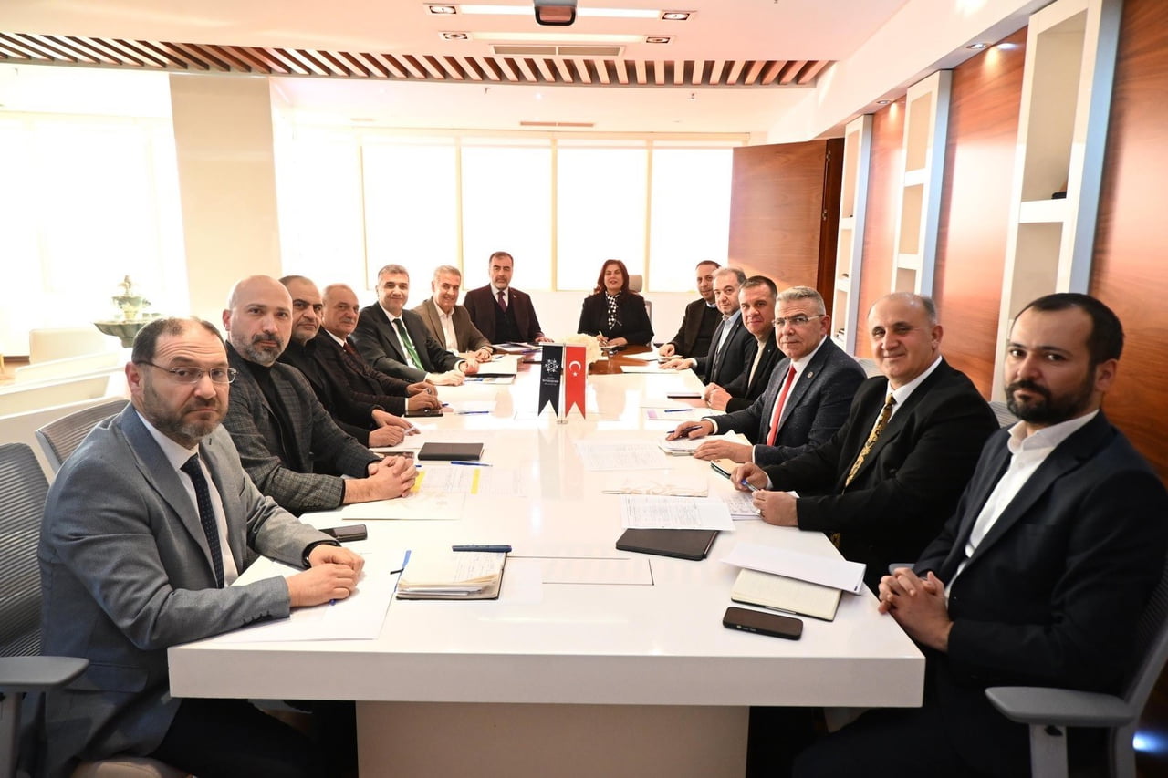 AYDIN BÜYÜKŞEHİR BELEDİYE BAŞKANI ÖZLEM ÇERÇİOĞLU, İLÇE BELEDİYE BAŞKANLARI VE PARTİ...