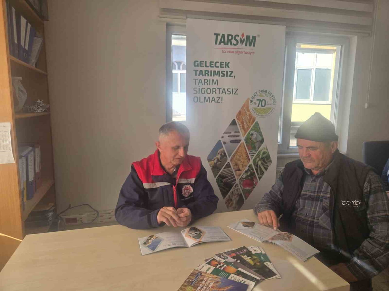 AYDIN’IN BOZDOĞAN İLÇESİNDEKİ ÜRETİCİLERE TARIM SİGORTALARI HAVUZU’NUN (TARSİM) ÖNEMİ ANLATILARAK...