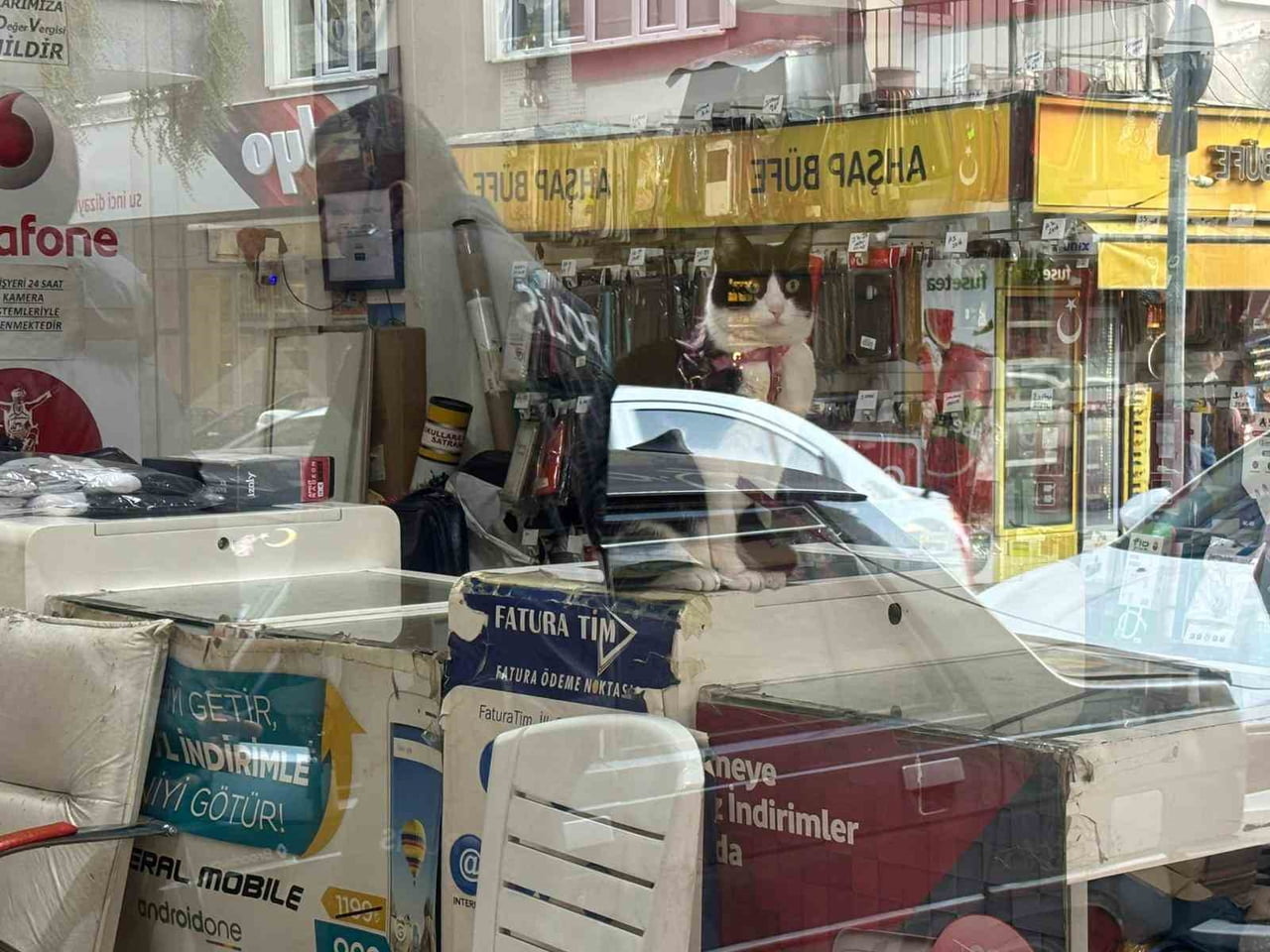 AYDIN’IN EFELER İLÇESİNDE İKİ GÜNDÜR DÜKKANINI AÇMAYAN VE HAYATINDAN ŞÜPHE EDİLEN İŞYERİ SAHİBİNİN...