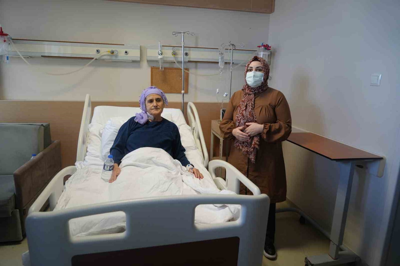 AYŞE ÖZTÜRK VE GELİNİ TUĞBA ÖZTÜRK