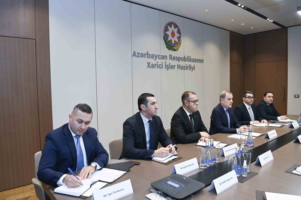 AZERBAYCAN DIŞİŞLERİ BAKANI CEYHUN BAYRAMOV, BAKÜ’YÜ ZİYARET EDEN NATO GENEL SEKRETER YARDIMCISI...