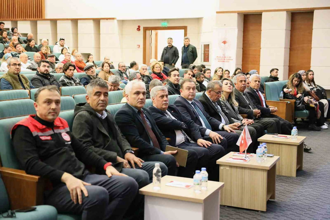 B-REÇETE BİLGİLENDİRME TOPLANTISI MUĞLA’DA DÜZENLENDİ