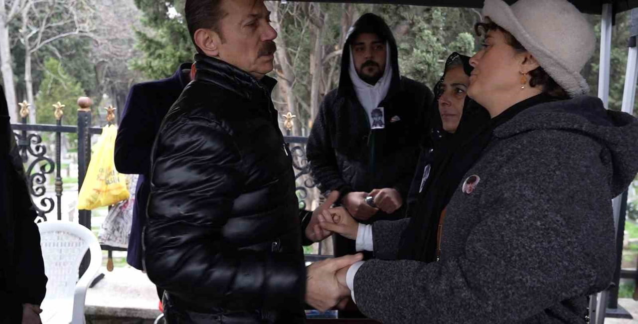 BAHÇELİEVLER’DE İKAMET EDEN MATTİA AHMET MİNGUZZİ, VEFATININ YIL DÖNÜMÜNDE KABRİ BAŞINDA...