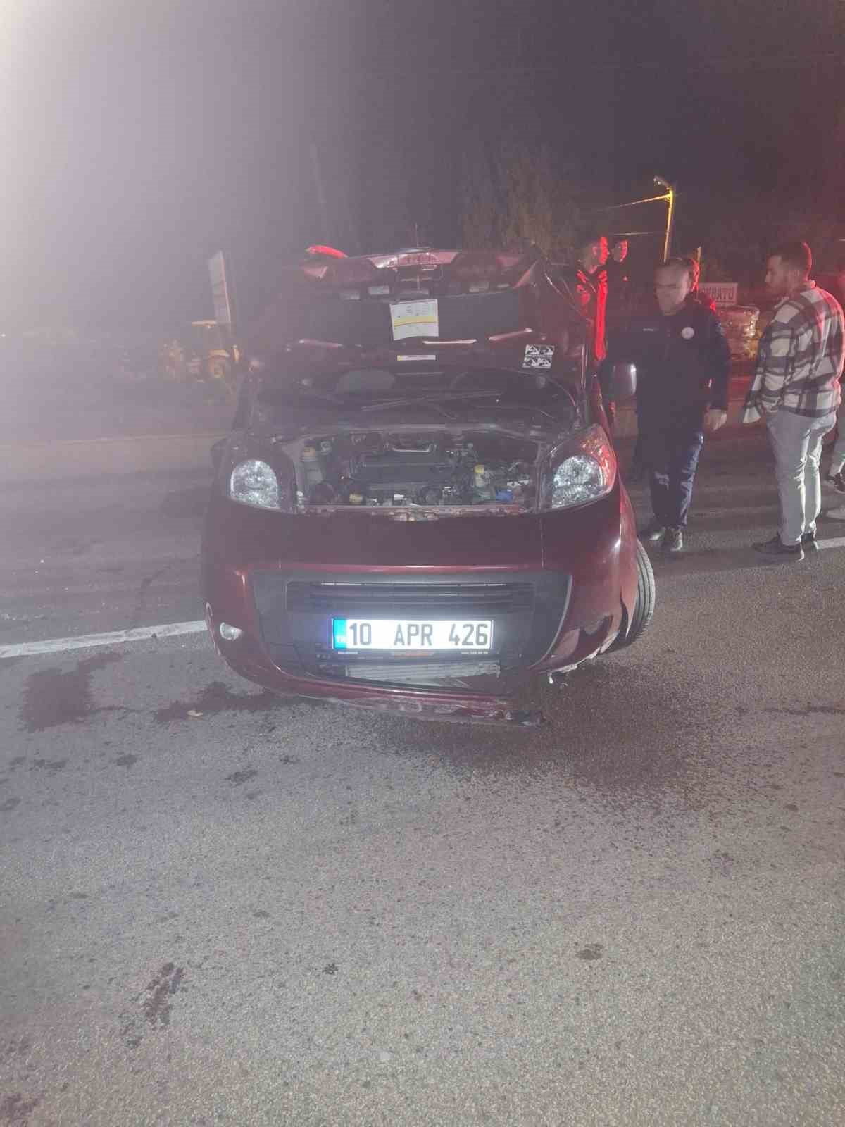 BALIKESİR’İN GÖMEÇ İLÇESİNDE KONTROLDEN ÇIKAN HAFİF TİCARİ ARACIN KAZA YAPMASI SONUCU 1 KİŞİ...