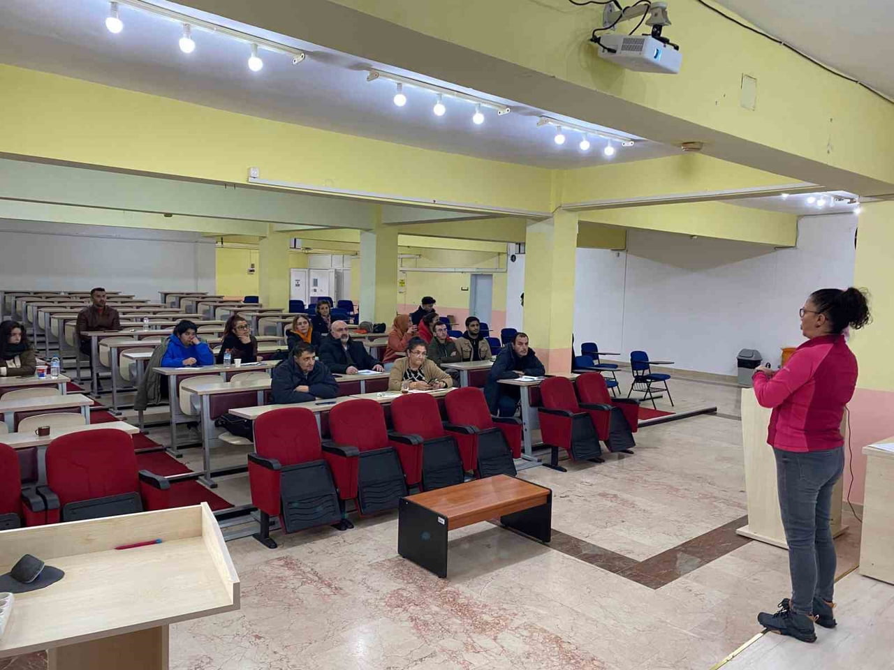 BALIKESİR ÜNİVERSİTESİ EDREMİT MESLEK YÜKSEKOKULU’NDA (MYO) ÖĞRENCİLERE YÖNELİK HİJYEN EĞİTİMİ...