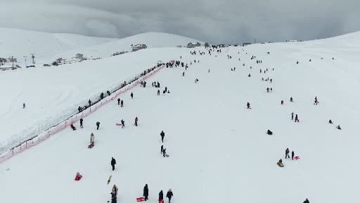 Başçiftlik kar şenliği binlerce kişiyi buluşturdu