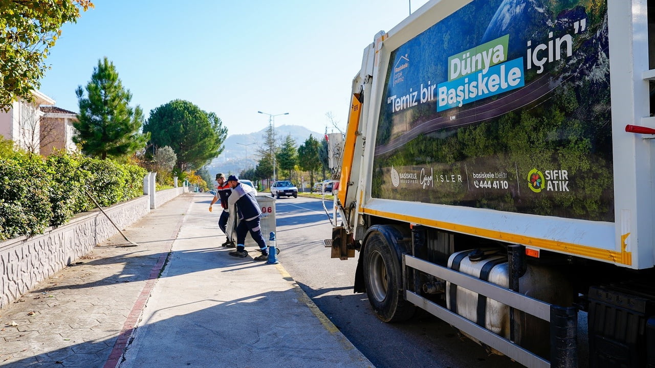 BAŞİSKELE BELEDİYESİ, EVSEL ATIK TOPLAMA HİZMETLERİNDE GERÇEKLEŞTİRDİĞİ ROTA OPTİMİZASYONU...