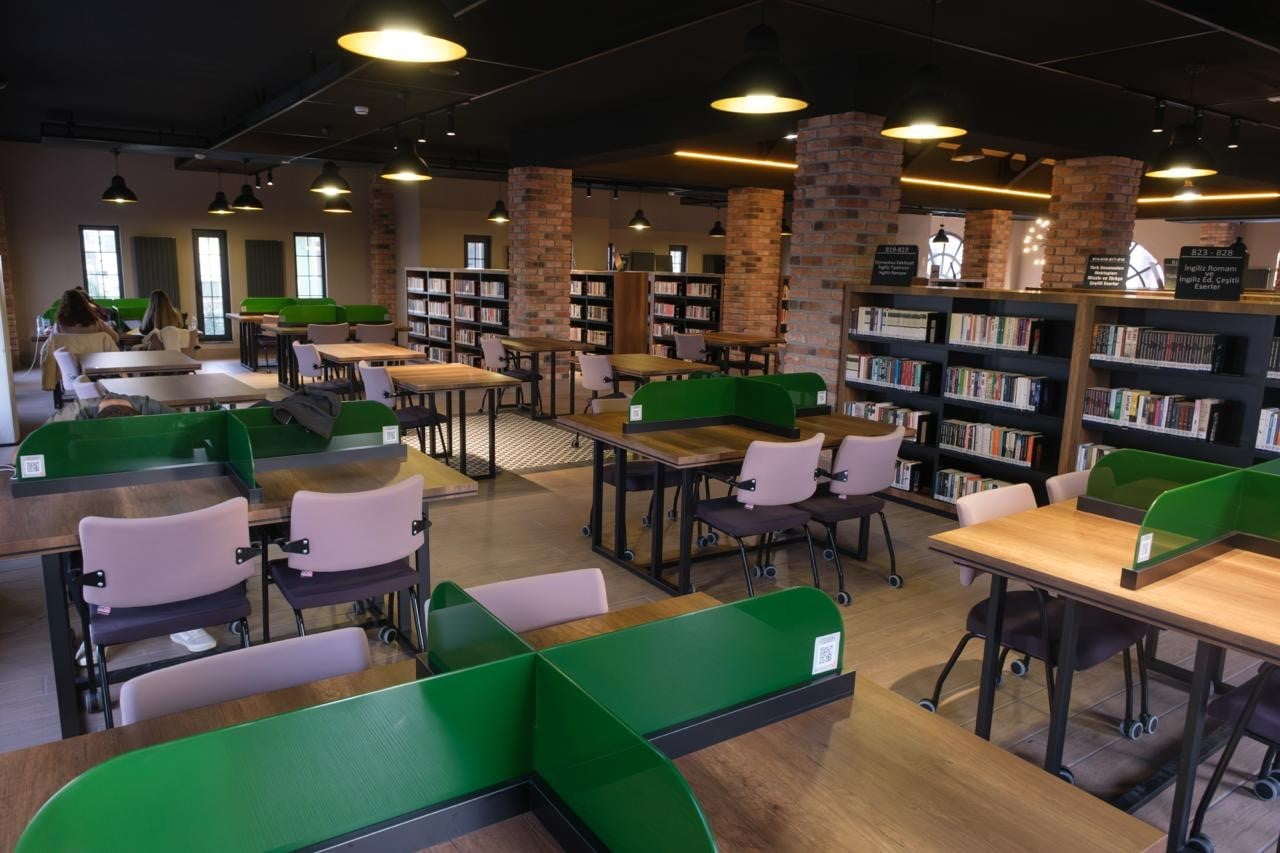 BAŞİSKELE BELEDİYESİ, İLÇEDEKİ İLK HALK KÜTÜPHANESİ OLAN KİTAPHANE'DE KAPASİTE ARTIRIMINA...