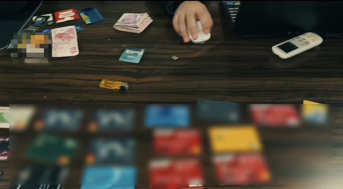 BATMAN İL JANDARMA KOMUTANLIĞI, YASADIŞI BAHİSLE MÜCADELE ÇALIŞMALARI KAPSAMINDA ŞEHİR MERKEZİNDE...