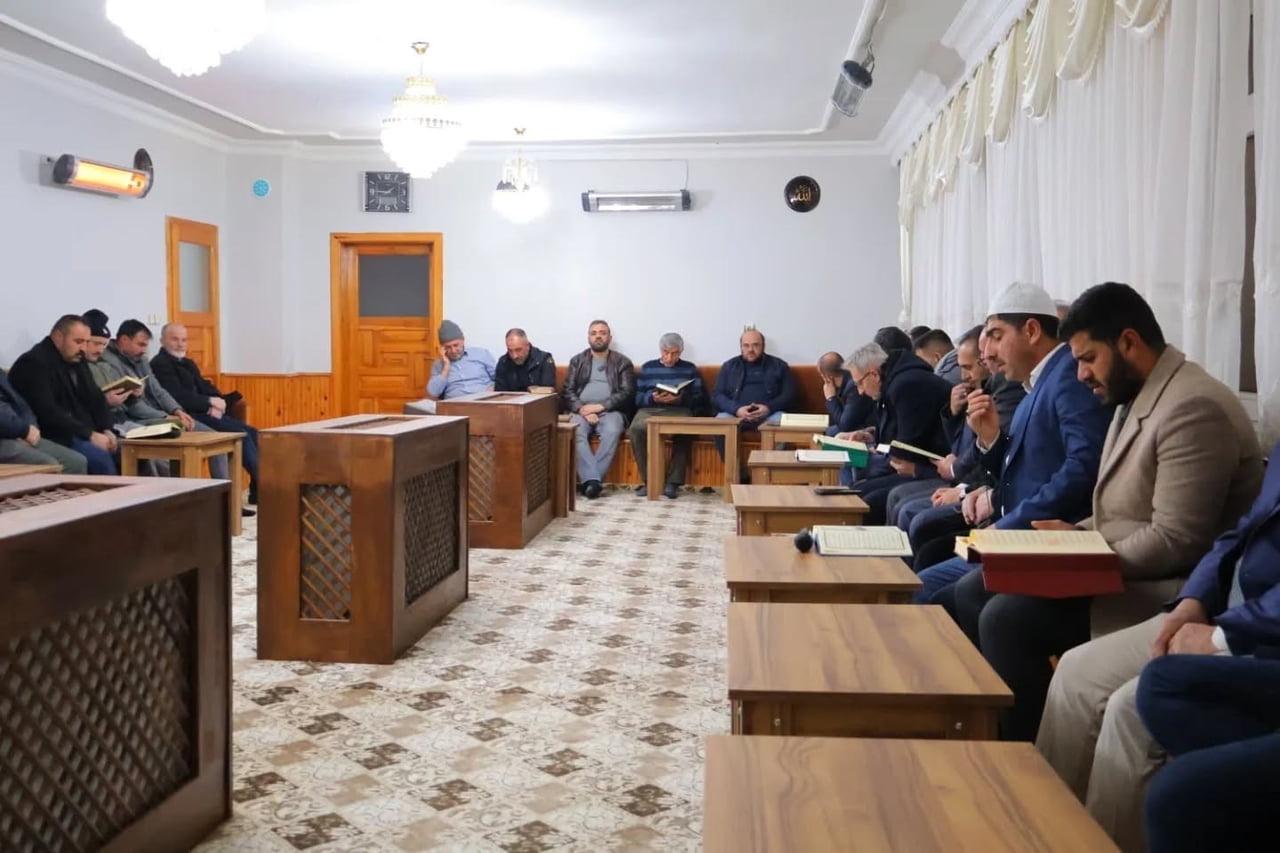 BAYBURT'UN TAHT KÖYÜNDE MUKABELE PROGRAMI GERÇEKLEŞTİRİLDİ