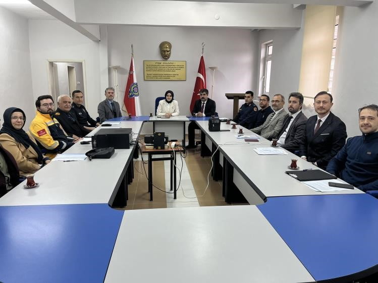 BİLECİK'TE BAĞIMLILIKLA MÜCADELE İÇİN KURUMLAR BİR ARAYA GELDİ