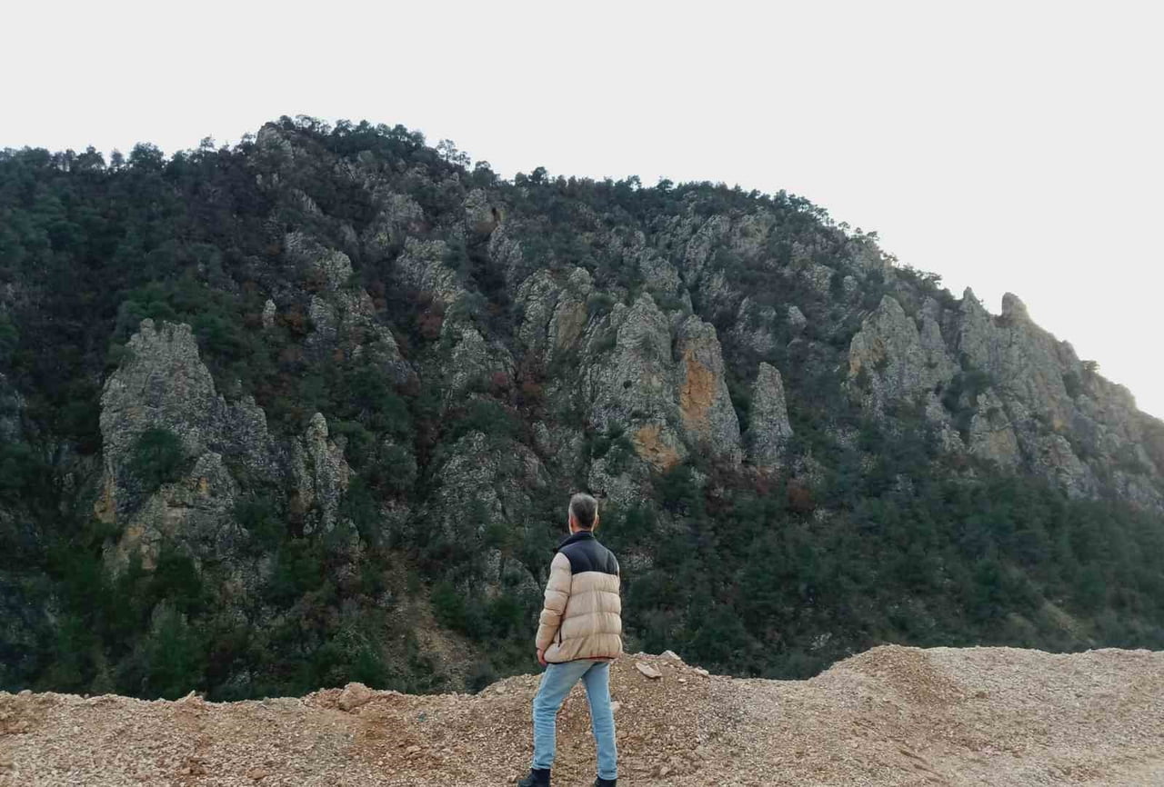 BİLECİK’İN SAKLI PERİ BACALARI KEŞFEDİLMEYİ BEKLİYOR