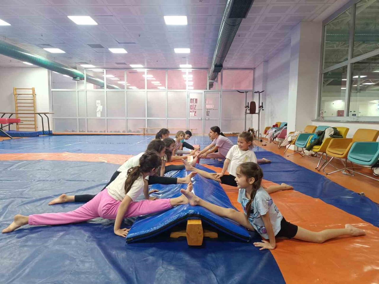 BİLECİK’TE CİMNASTİK ANTRENMANLARI SÜRÜYOR