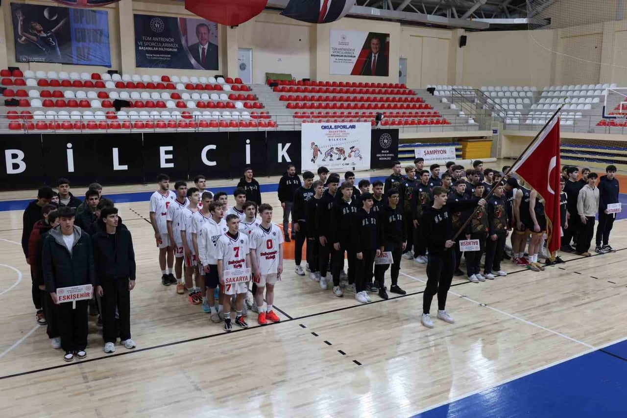 BİLECİK’TE GENÇLER BASKETBOL MÜSABAKALARI BAŞLADI